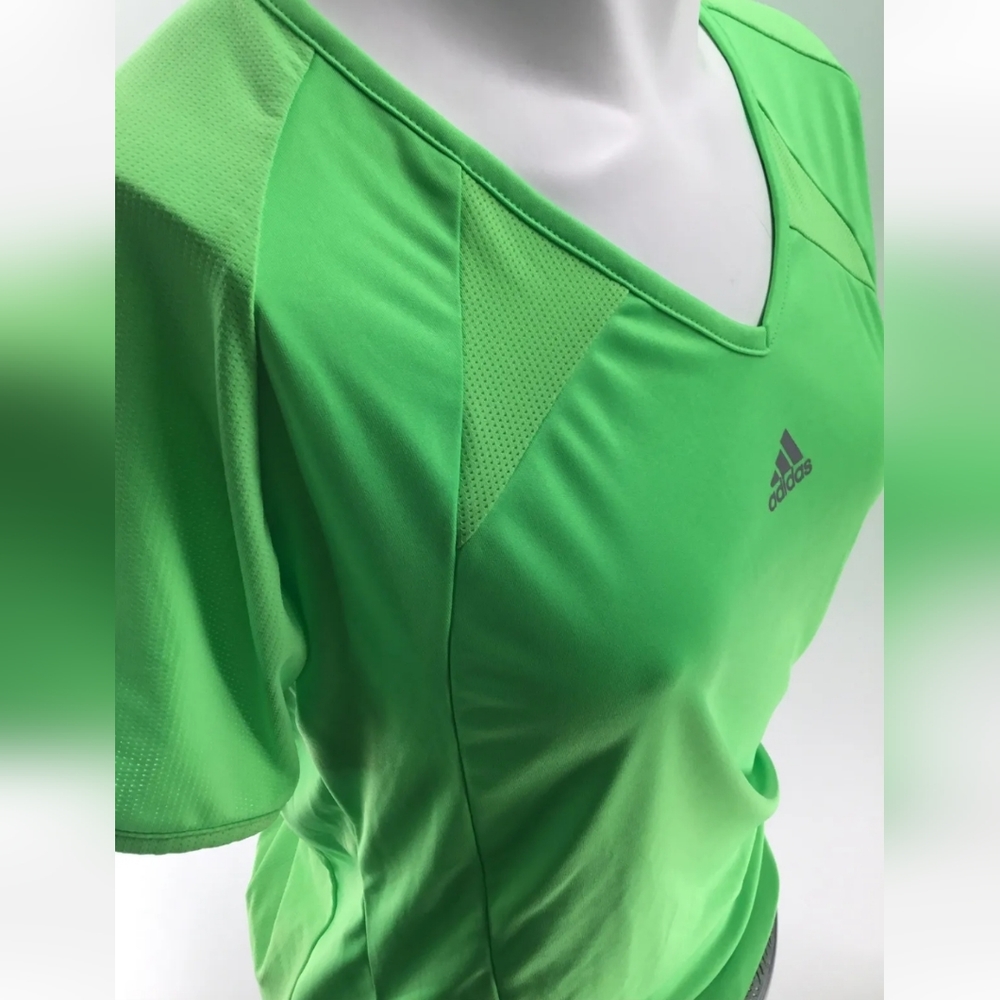 ADIDAS Women's Running Top / Shirt / Neon Green  / Size Small